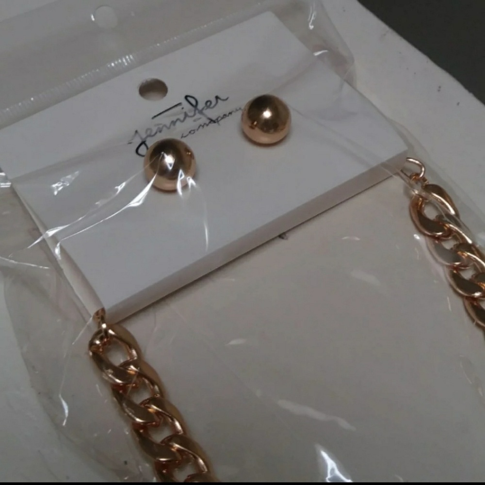 Bead Thread Necklace Set - Picture 3 of 3